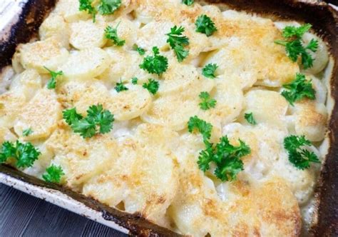 Garlic Parmesan Au Gratin Potatoes • Bake Me Some Sugar