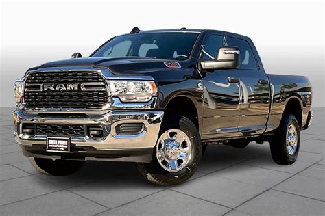 New 2024 Ram 3500 Tradesman 4×4 Crew Cab 64 Box Crew Cab Pickup In Houston Rg150786 Acceleride