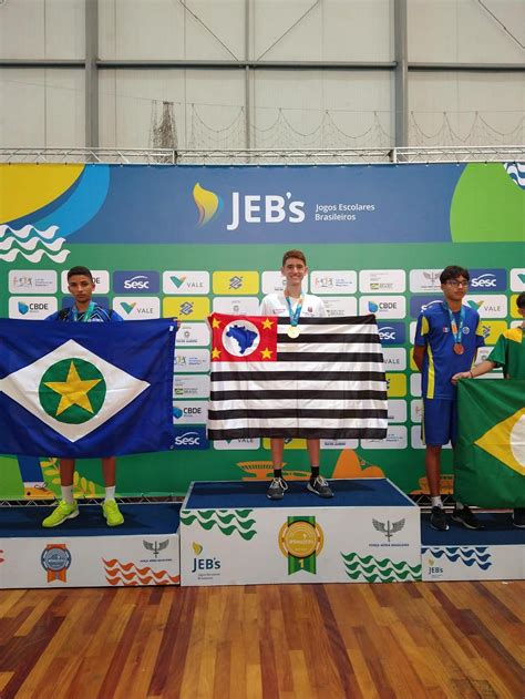 Aluno Da Escola Sesi De Prudente Conquista Ouro E Prata Nos Jogos