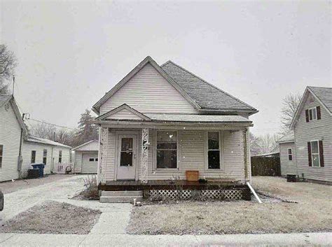 325 W Elm St Hoopeston Il 60942 Zillow