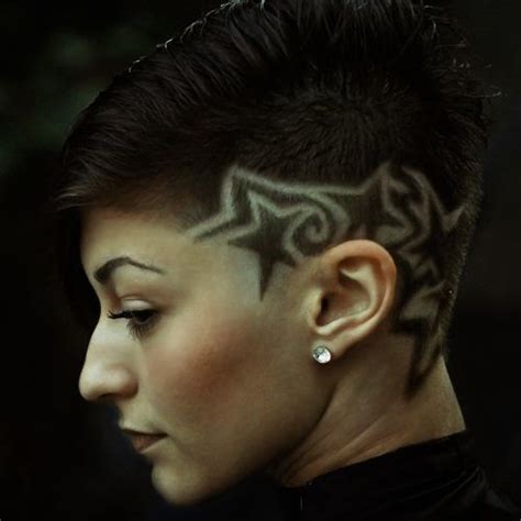 Most Unprofessional Hairstyles To Avoid