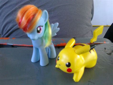 Rainbow Dash And Pikachu By Dashingtheair On Deviantart