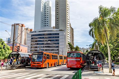 Transporte público de Curitiba conheça mais sobre o modelo que é