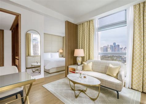 Staycay Review Lanson Place Causeway Bay Honeycombers