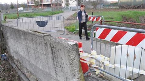 Ponte Di Via Gandhi Cant In Attesa Manca Ancora Lok Della