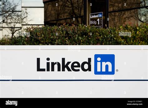 The Headquarters Of Linkedin Stock Photo Alamy