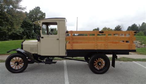 Beautifully Restored 1925 Ford Model Tt One Ton Show Truck 22 5 Hp 4 Cylinder Nr For Sale Ford