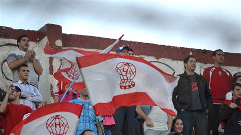 Depois De Elimina O Torcida Do Hurac N Agride E Rouba Jogadores