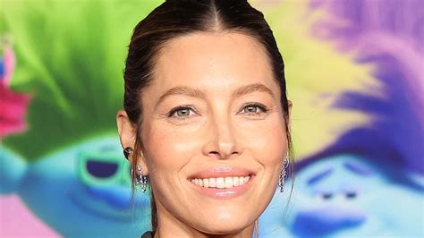 Skurril Jessica Biel Gibt Tipps Zum Essen Unter Der Dusche