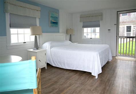 Lodging in Harwich Port, MA | Unique Vacations + Getaways at Inn on the Beach