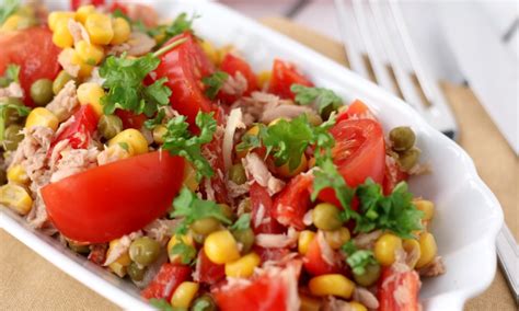 Rezept Thunfisch Tomaten Salat Mit Mais Und Erbsen Lavie Deboite