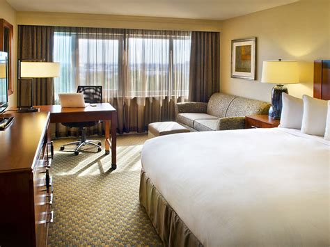 The 5 Best Hotels near JFK Airport in NYC | Best Airport Hotels