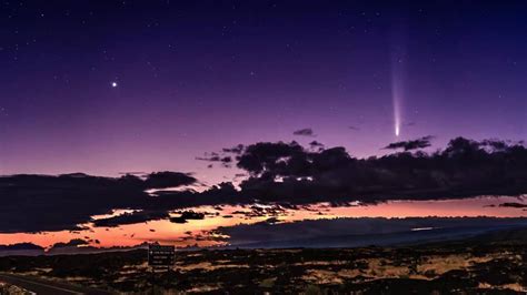 Photos Capture Newly Discovered Comet Over Hawaii Sacramento Bee