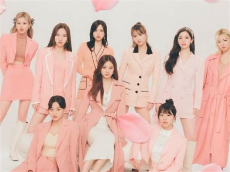 TWICE Rilis Mini Album Baru Pada Agustus 2022 Bertajuk Between 1 Dan 2