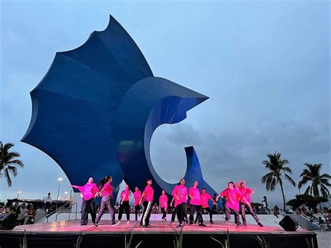 Participaron 130 Bailarines En La Muestra Cultural De Danza Coordinada