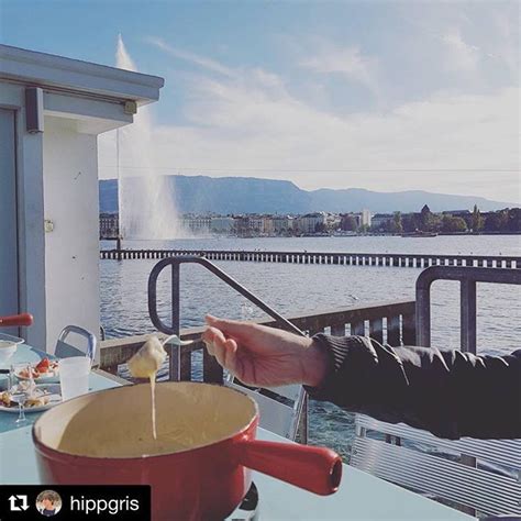 Un classique de Genève la fondue aux Bains des Pâquis A Geneva