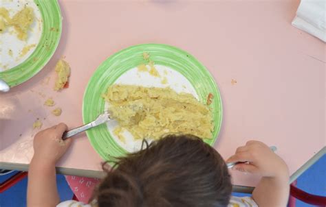 Quels sont les menus des cantines scolaires à Besançon du 26 au 30 juin