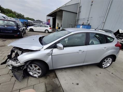 Ford Focus Ti Vct V Salvage Vehicle Gray