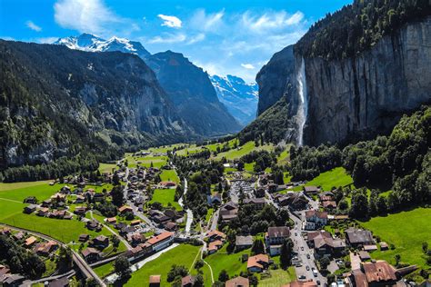 Cow Parade Lauterbrunnen Corny Madelina