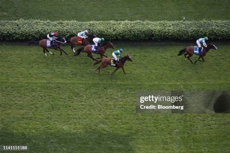 Purse Horseracing Photos And Premium High Res Pictures Getty Images