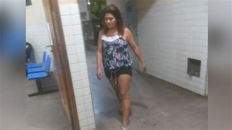 Mulher é presa em flagrante suspeita de matar companheiro facada no