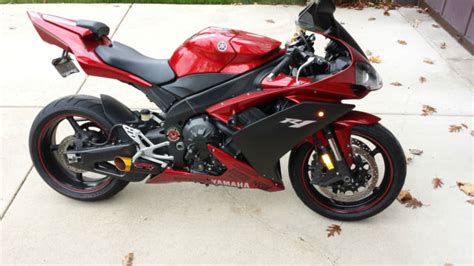 Yamaha Yzf R R Super Bike Sport Motorcycle Red Black