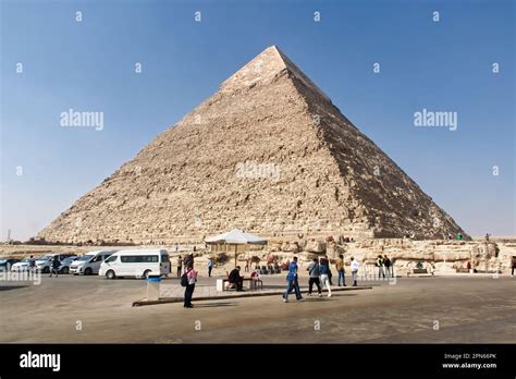 La Piramide Di Khafre Chefren Nell Altopiano Di Giza Piramidi