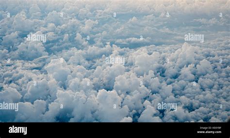 Nubes Desde Arriba Fotograf As E Im Genes De Alta Resoluci N Alamy