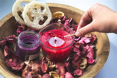 Candle Making and Scent Pairings: Enhancing Mood and Productivity