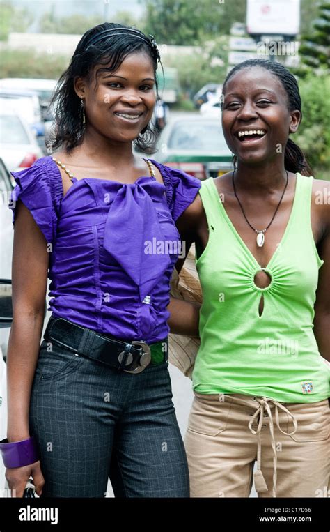 Young women, Nakuru Kenya Stock Photo - Alamy