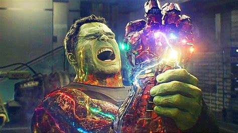 Hulk Used The Infinity Gauntlet And Lost Control As He Released The Supreme Power Of The Gems