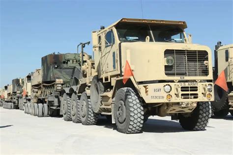 Oshkosh Defense Signs Contract To Upgrade Us Armys Heavy Transporters