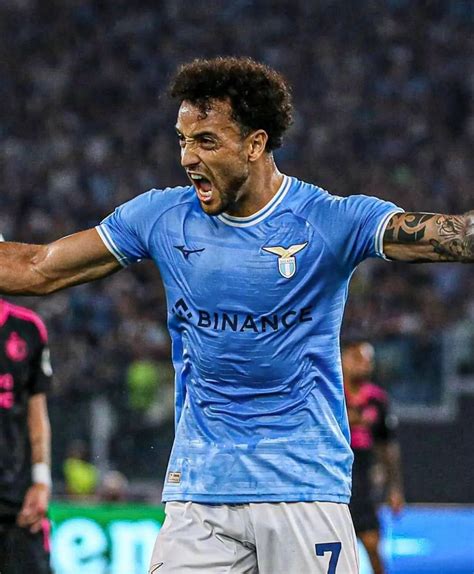 Palmeiras anuncia a contratação de Felipe Anderson ex Santos