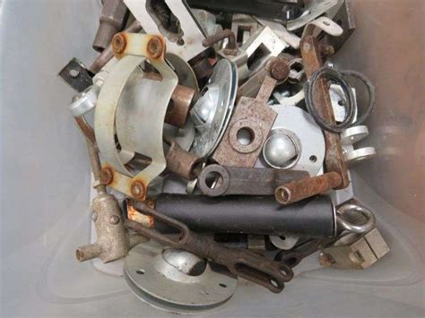 Metal Connecting Parts And Pieces And More Aaa Auction And Realty