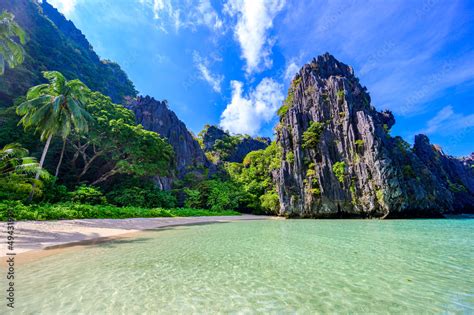 Hidden Beach In Matinloc Island El Nido Palawan Philippines