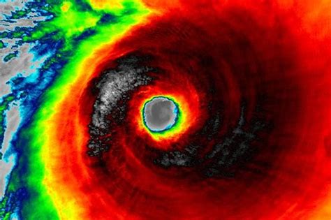 Fantala un cyclone monstrueux et extrêmement dangereux s éloigne