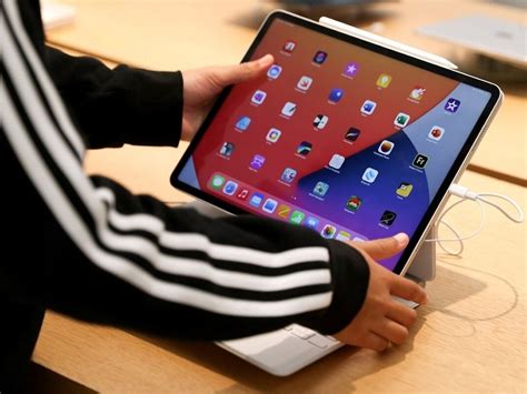 The Next Generation Of Ipad Pro Will Have Oled Screens Will Arrive In