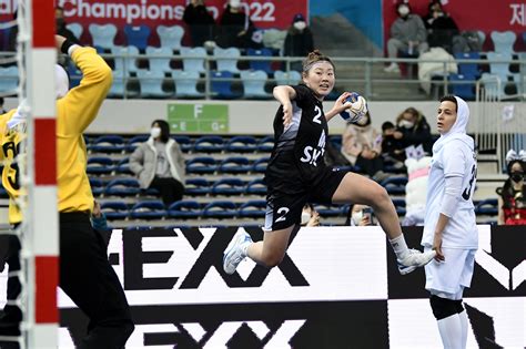 한국 이란 꺾고 亞 여자핸드볼선수권 4연승中과 준결승전