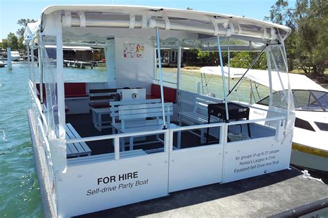 Bbq Pontoon Huge 21 People Pelican Boat Hire