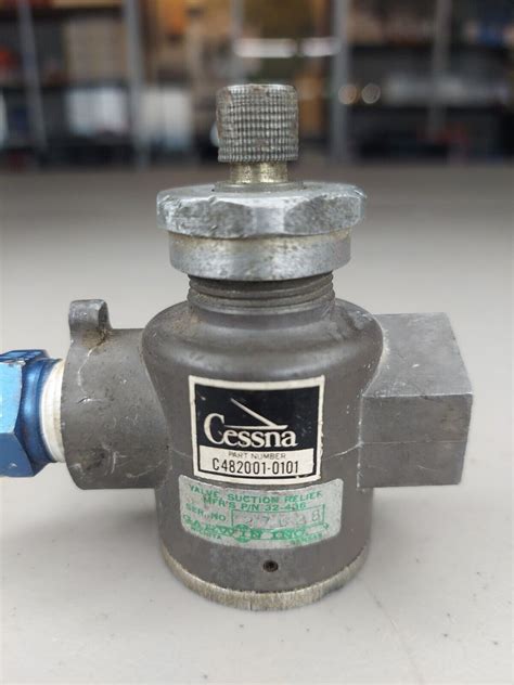 Cessna Garwin Vacuum Suction Relief Valve Pn C482001 0101 Ebay