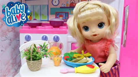 BABY ALIVE OLIVIA COMENDO ALMOCINHO DE MASSINHA PLAY DOH YouTube