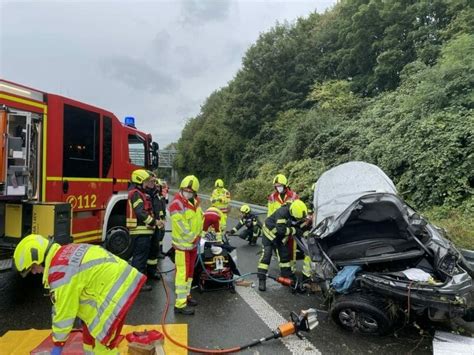 Gelsenkirchen Schwerer Verkehrsunfall Mit Zwei Beteiligten Pkw Am