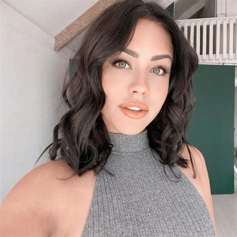 Alina Lopez Bio Husband Boyfriend Age Wiki Real Name Biography