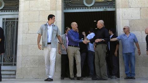 L Ancien Premier Ministre Isra Lien Ehud Olmert Jug Coupable De Corruption