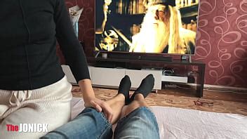 Ven a ver a mi novia para ver una película y ella me chupó la polla XVIDEOS