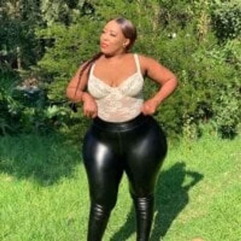 GiantBootyMilf Cam Girl Free Live Sex Show By GiantBootyMilf At MyHotCams Net