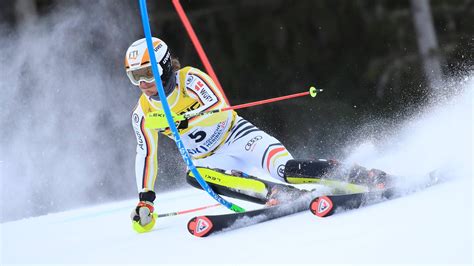 Ski Wm Stra Er Im Slalom Nach Erstem Durchgang In