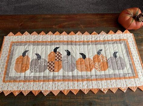 Pin By Judy Wickham On Quilts Stitch In Time Mini Quilts Fall Sewing