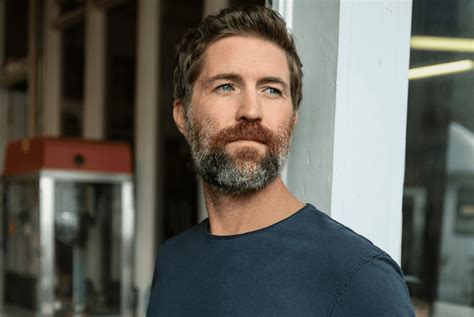 Here S How Josh Turner Will Celebrate The 20th Anniversary Of His