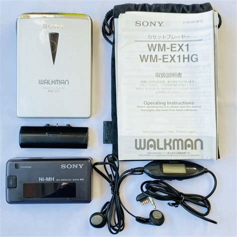 【目立った傷や汚れなし】【美品】sony ソニー 15周年記念モデル Walkman カセット ウォークマンwm Ex1 シルバー 中古 動作